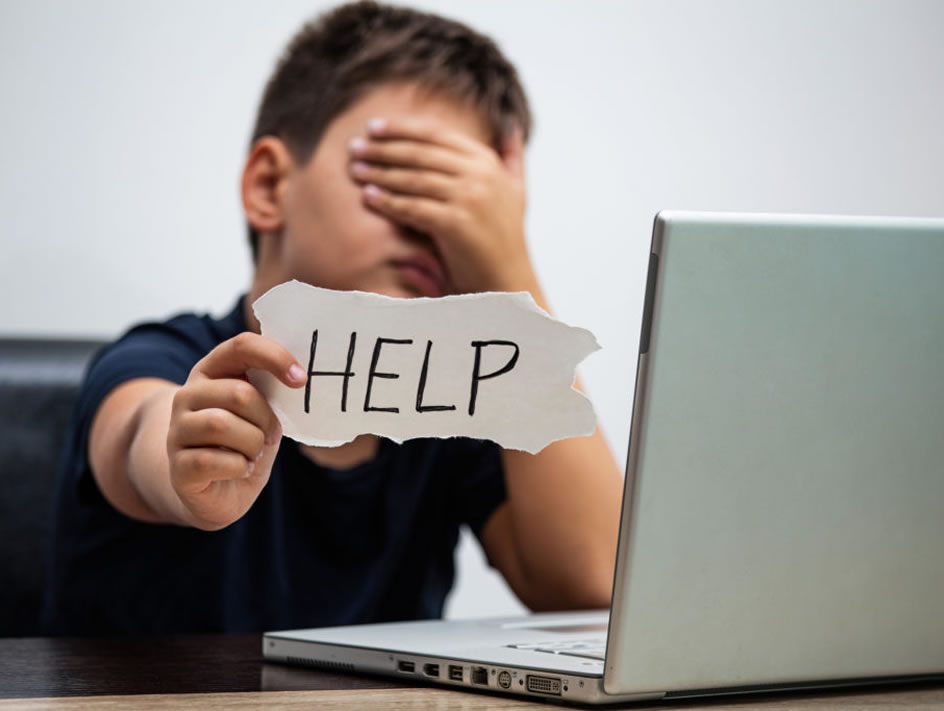 How to Keep Your Kids Safe Online: A Guide for Parents in Mauritius